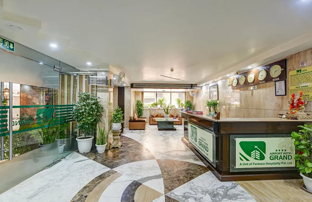 Airport Hotel Grand-1